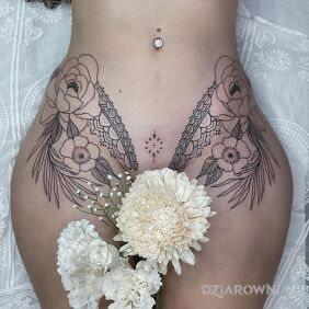 Tatuaż Tatuaz prawie intymny w miejscu intymnym motyw: florystyczne styl: kontury / linework