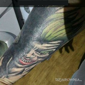 Tatuaż Trzeci nabytek w tym roku :D na przedramieniu motyw: postacie