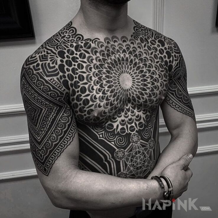 Tattoo Geometryczna wizja in mandalas motif and geometric style on the shoulder