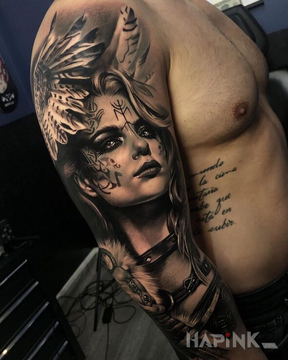 Tattoo Walkiria ze skrzydlami na glowie in 3D motif and realistic style On the arm
