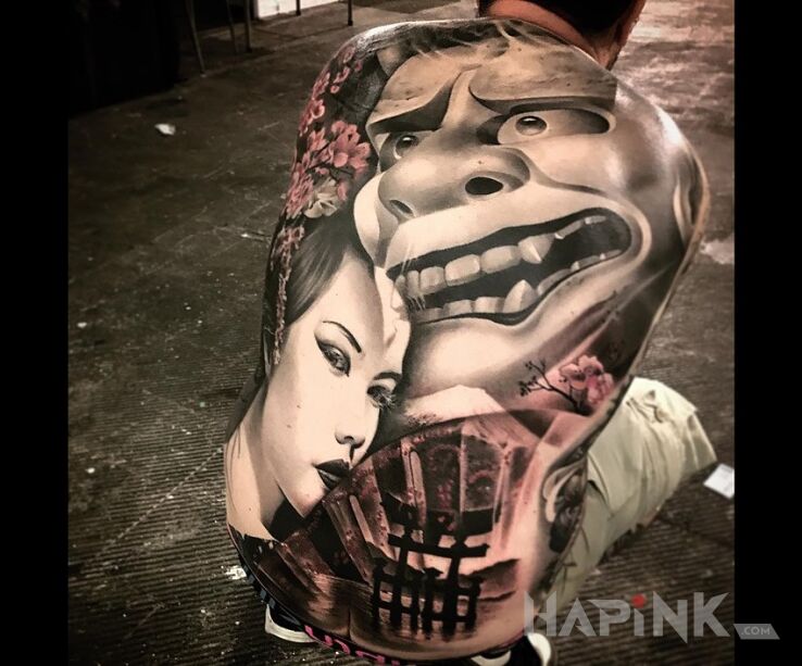Tattoo Japoński tatuaż in 3D motif and realistic style on the back