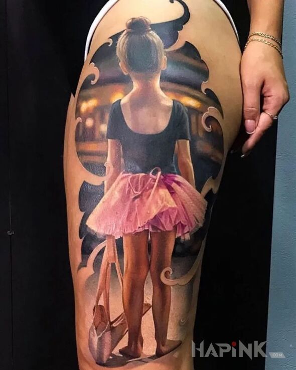 Tattoo Fotorealistyczna mała baletnica in colorful motif and realistic style on the leg