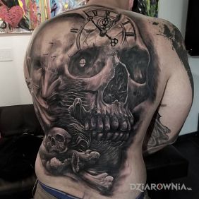 Tatuaż Ogromna czaszka na plecach motyw: 3D