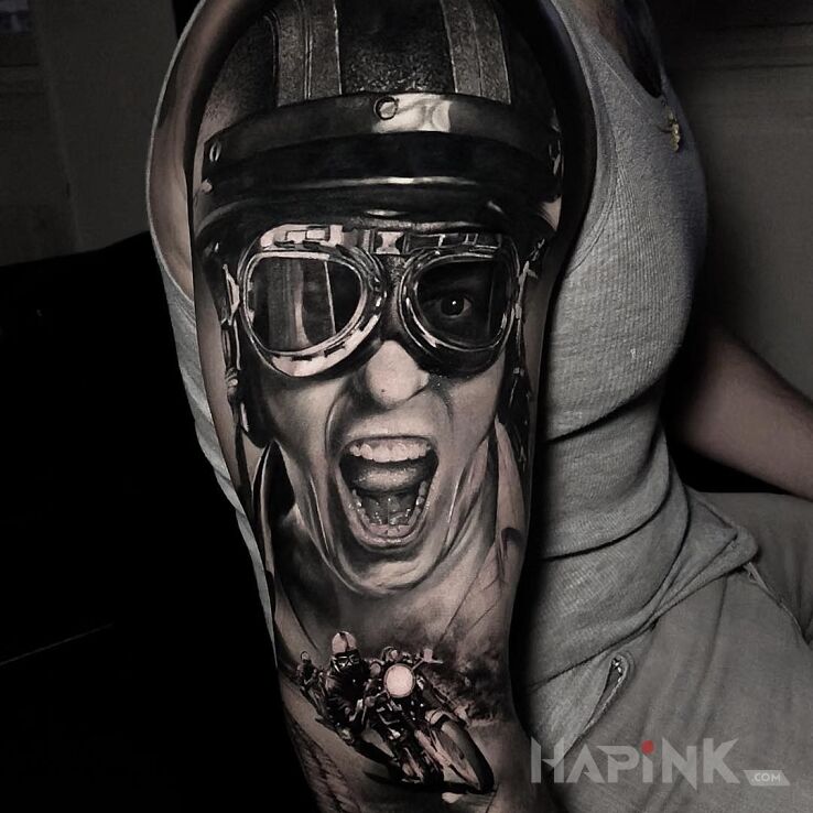 Tattoo Szaleństwo na motorze in 3D motif and realistic style on the upper arm