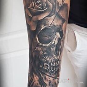 Tattoo Second session for the sleeve :) on the forearm motif: flowers