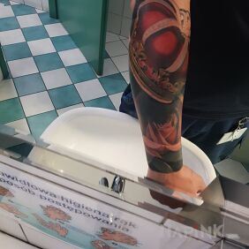 Tattoo Sleeve continuation On the arm motif: flowers style: realistic