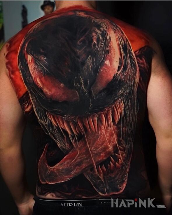 Tattoo Duży krwiożerczy venom in dark motif and realistic style on the shoulder blades