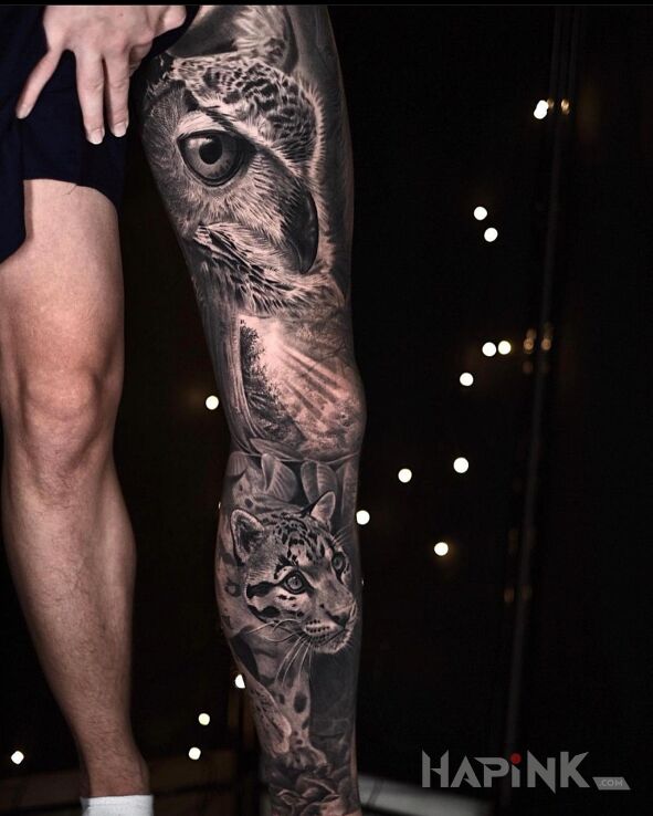 Tattoo Dzikość natury in animals motif and realistic style on the thigh