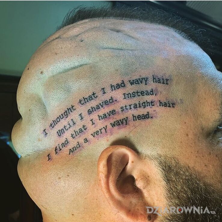 Tatuaż fale na głowie w motywie śmieszne na głowie