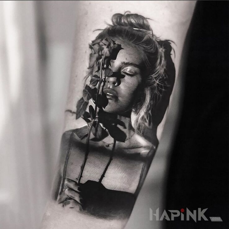 Tattoo Tatuaż jak fota 😮 in faces motif and realistic style on the forearm