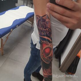Tatuaż Ciąg dalszy rękawa. 3/4 już prawie gotowe. na ręce motyw: kolorowe styl: realistyczne