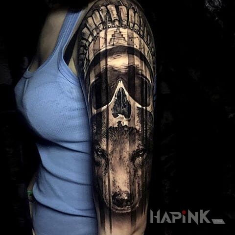 Tattoo Indiański wilk in 3D motif on the upper arm