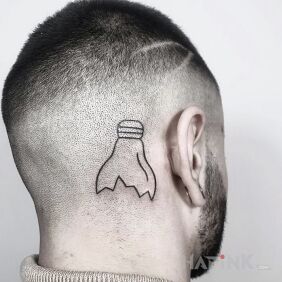 Tattoo Light bulb behind the ear motif: black and gray style: contour / linework