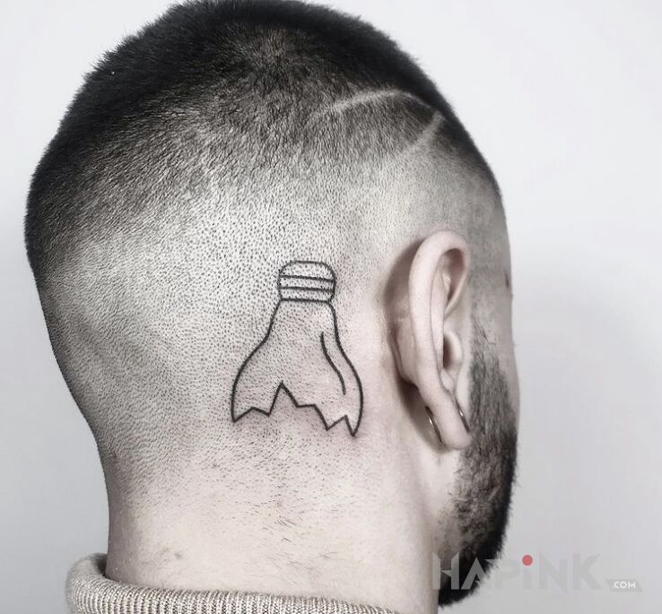 Tattoo Żarówka in other motif and handpoke style on the head