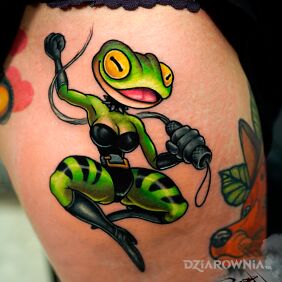 Tatuaż Bdsm frog na nodze motyw: zwierzęta styl: newschool