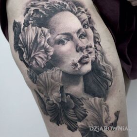 Tatuaż Kobiecy portret na udzie na nodze motyw: florystyczne styl: realistyczne