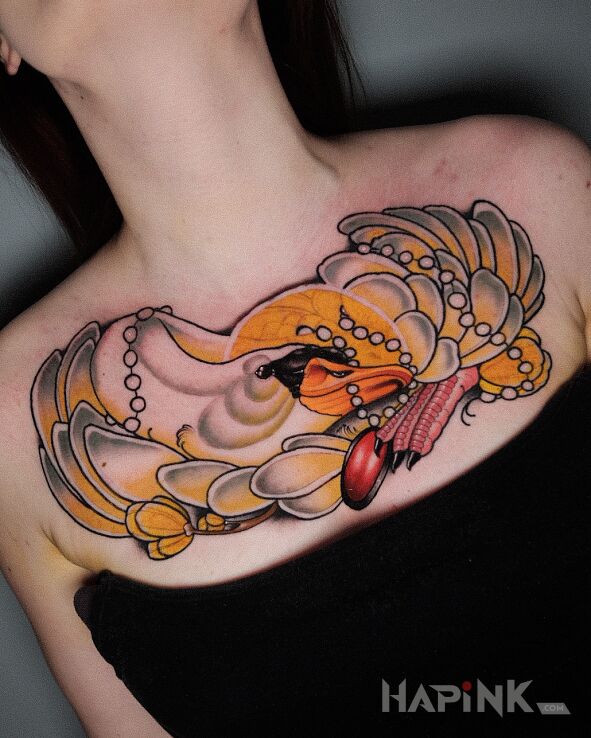 Tattoo Łabędź / Ptak in animals motif and neo-traditional style on the chest