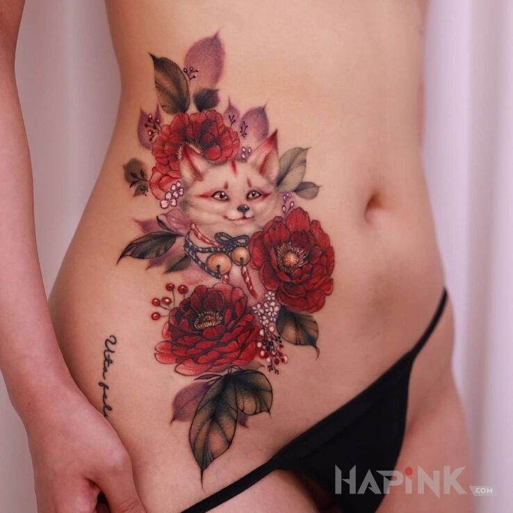 Tattoo Słodki jak miód in animals motif and graphic / illustrative style on the stomach