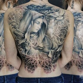 Tattoo Religion, the Heart of Mary on the shoulder blades motif: animals style: realistic