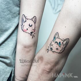 Tattoo Kitty / Kitties on the upper arm motif: black and gray style: graphic / illustrative