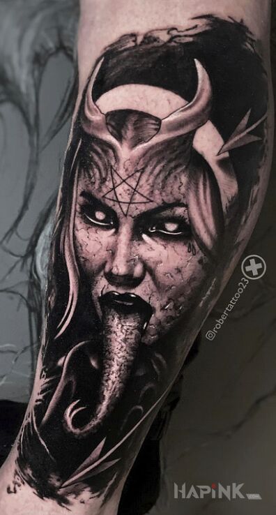 Tattoo "Jaki jest Twój ostatni grzech ?" in faces motif and realistic style on the calf