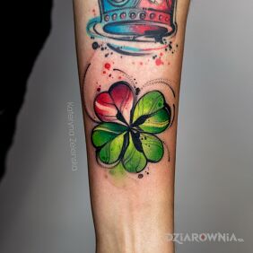 Tatuaż Szczęście / Koniczyna na ręce motyw: florystyczne styl: watercolor