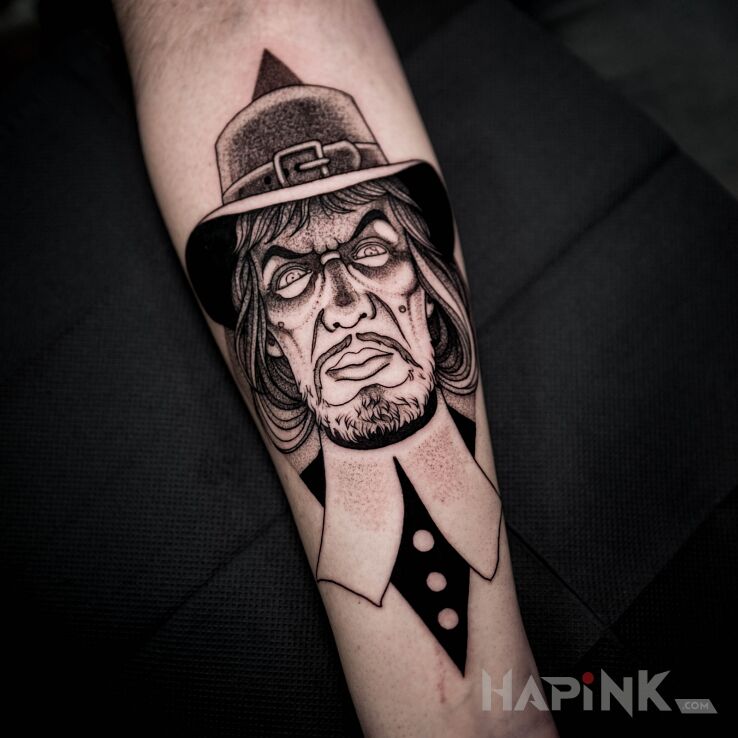 Tattoo Witchfinder General / Pogromca czarownic in characters motif and graphic / illustrative style On the arm