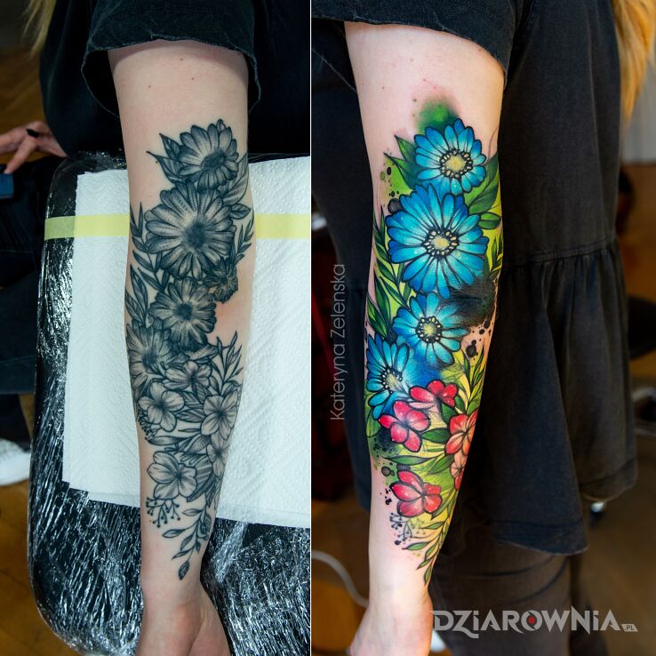Tatuaż kwiaty  liście w motywie cover up i stylu watercolor na przedramieniu