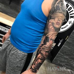 Tattoo Sleeve on the upper arm motif: characters style: realistic