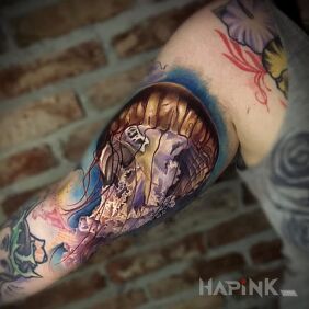 Tattoo Jellyfish 3D on the upper arm motif: 3D style: realistic