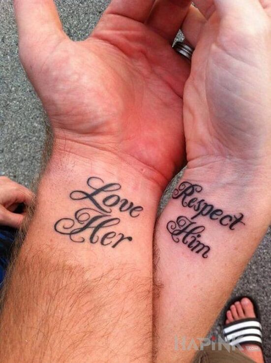 Tattoo Dla par in lettering motif on the wrist