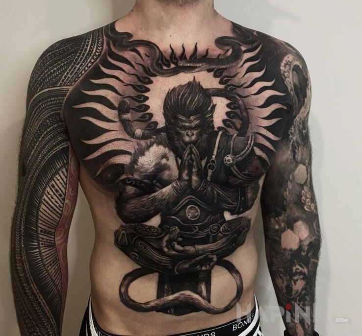 Tattoo Król małp in sleeves motif and graphic / illustrative style on the upper arm