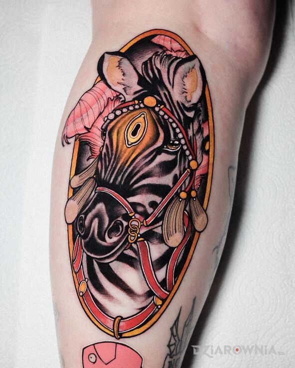 Tatuaż zebra w motywie zwierzęta i stylu neotradycyjne na nodze