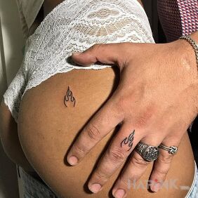 Tattoo Fire 🔥 on the fingers motif: black and gray style: minimalistic