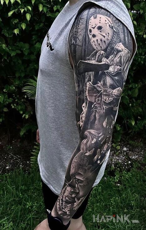 Tattoo Jason ze swoją ulubioną zabawką in faces motif and realistic style on the upper arm