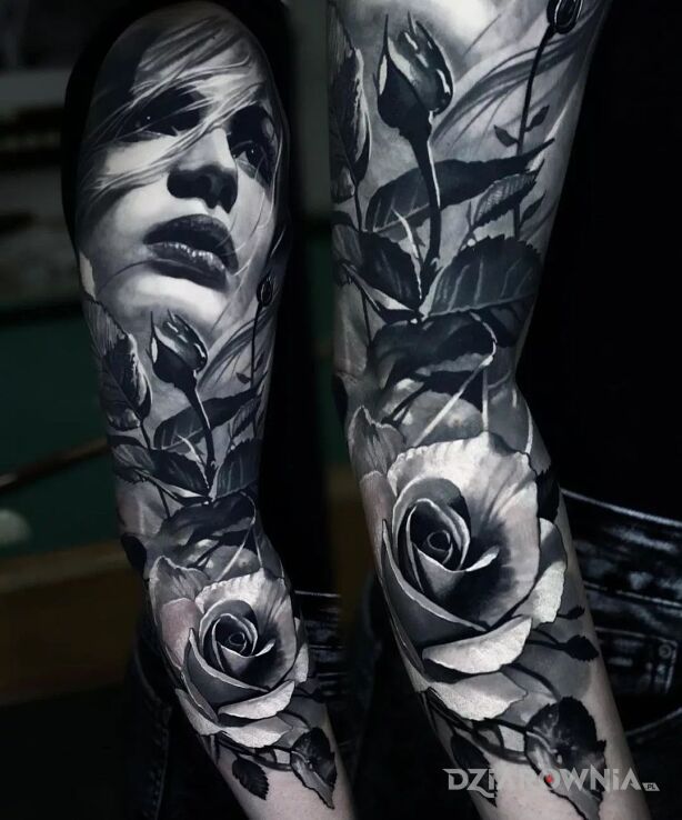 Tatuaż kobieca twarz w różach w motywie rękawy i stylu realistyczne na bicepsie