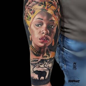 Tatuaż Afrykanka cover up na ręce motyw: 3D styl: realistyczne