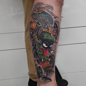 Tattoo Marvin on the leg motif: characters style: cartoon / comic book