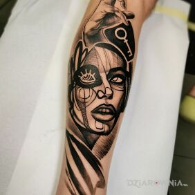 Tatuaż Love the music na nodze motyw: twarze styl: modern / kubizm