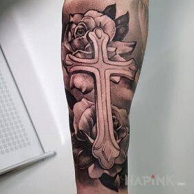 Tattoo Cross / Roses On the arm motif: black and gray style: realistic