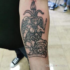 Tatuaż Baphomet na przedramieniu motyw: demony styl: rycinowe / grawiurowe