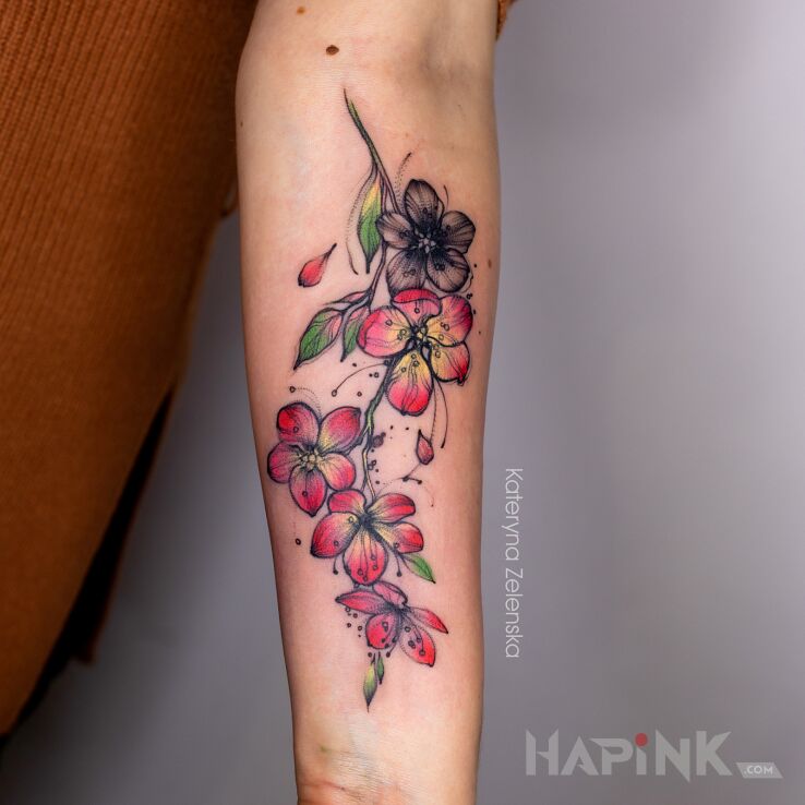 Tattoo Kwiaty in colorful motif and graphic / illustrative style On the arm