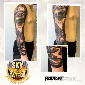 Tattoo Forest, nature, Audi 80 on the upper arm motif: sleeves style: realistic