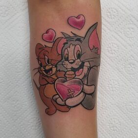 Tattoo Tom&Jerry on the bicep motif: characters style: cartoon / comic book