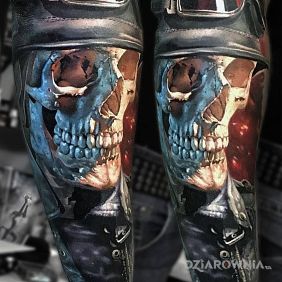 Tatuaż Szkieletor motocyklista na przedramieniu motyw: kolorowe styl: realistyczne
