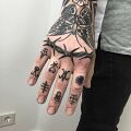 Wycena tatuażu - Piękny tatuaż na dłoni - Proszę o wycene