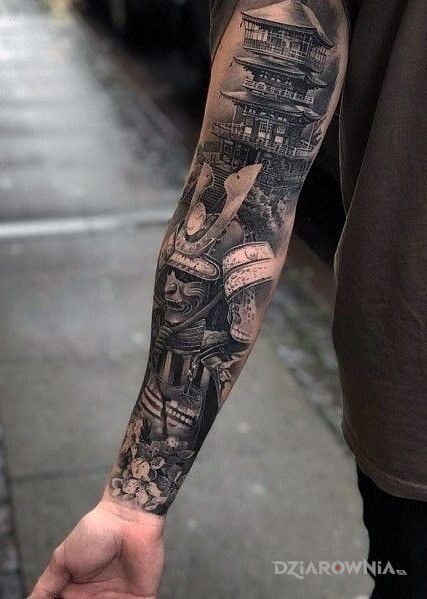 Tatuaż japońska wieża w motywie postacie i stylu realistyczne na ręce