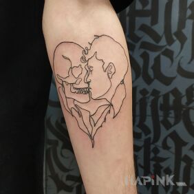 Tattoo Linear Skull On the arm motif: skulls style: contour / linework