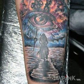 Tattoo Hope on the forearm motif: characters
