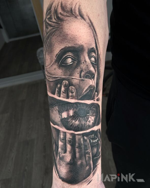 Tattoo Portret / twarze in dark motif and realistic style on the forearm